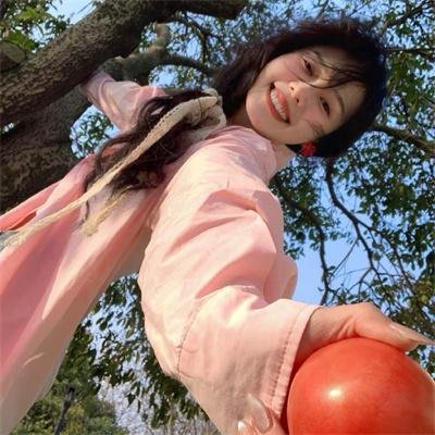 摘下工牌我惊掉全桌下巴